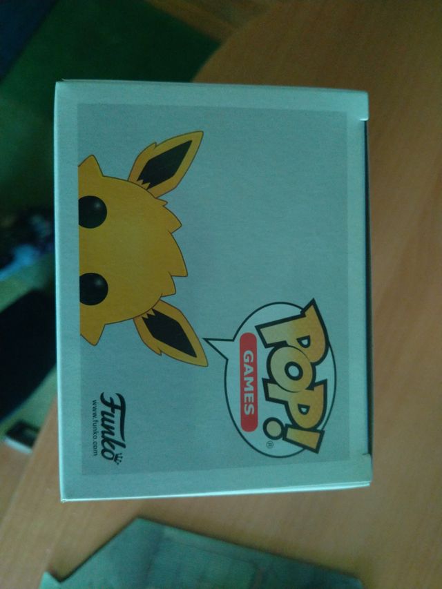 Funko pop Jolteon Diamond
