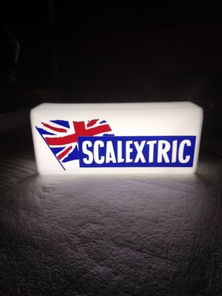 Rótulo luminoso Scalextric.