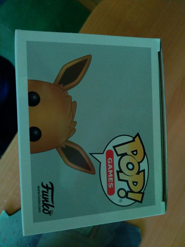 Funko Pop Eevee Flocked