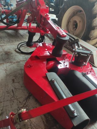 Vibrador de olivos para mini cargadora