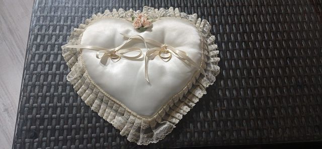 Almohadilla para transportar anillos de boda