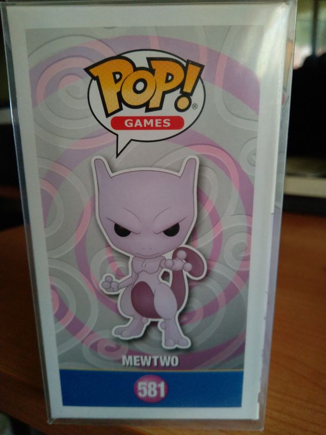 Funko Pop Mewtwo Flocked