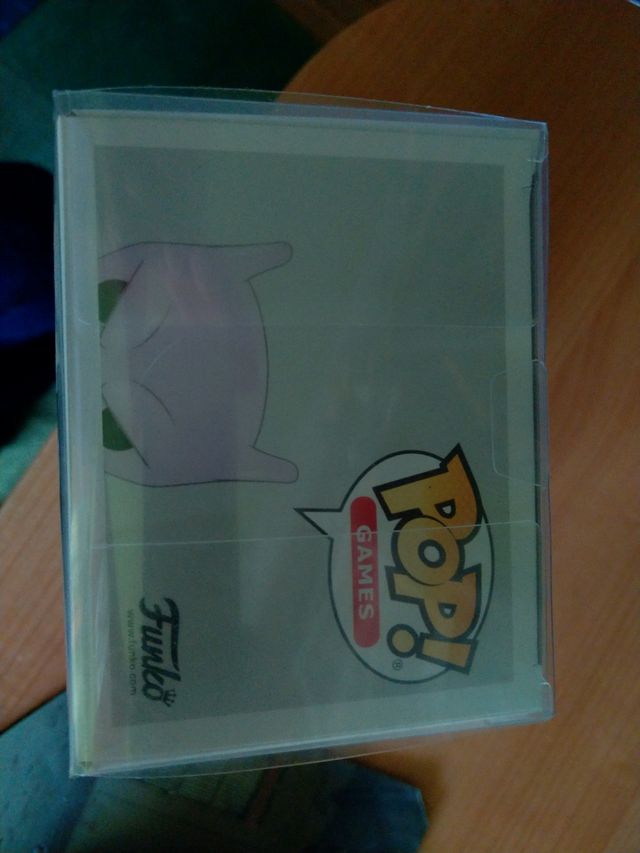 Funko Pop Mewtwo Flocked