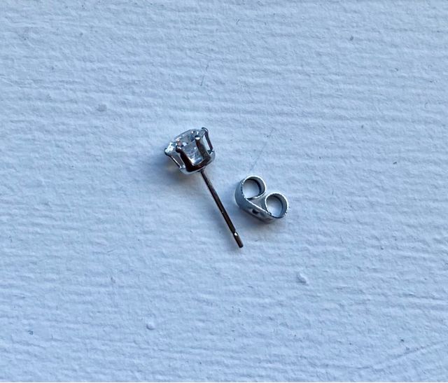 Pendientes con brillante