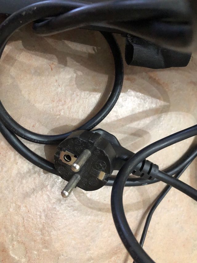 wacom cintiq 16 15.6”