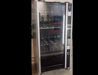 Maquina Vending Snacks Necta Sfera