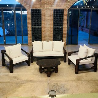 Sofá de jardin de madera y cuerda estilo colonial