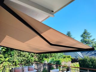 PANELES SANDWICH, CERRAMIENTOS Y TOLDOS