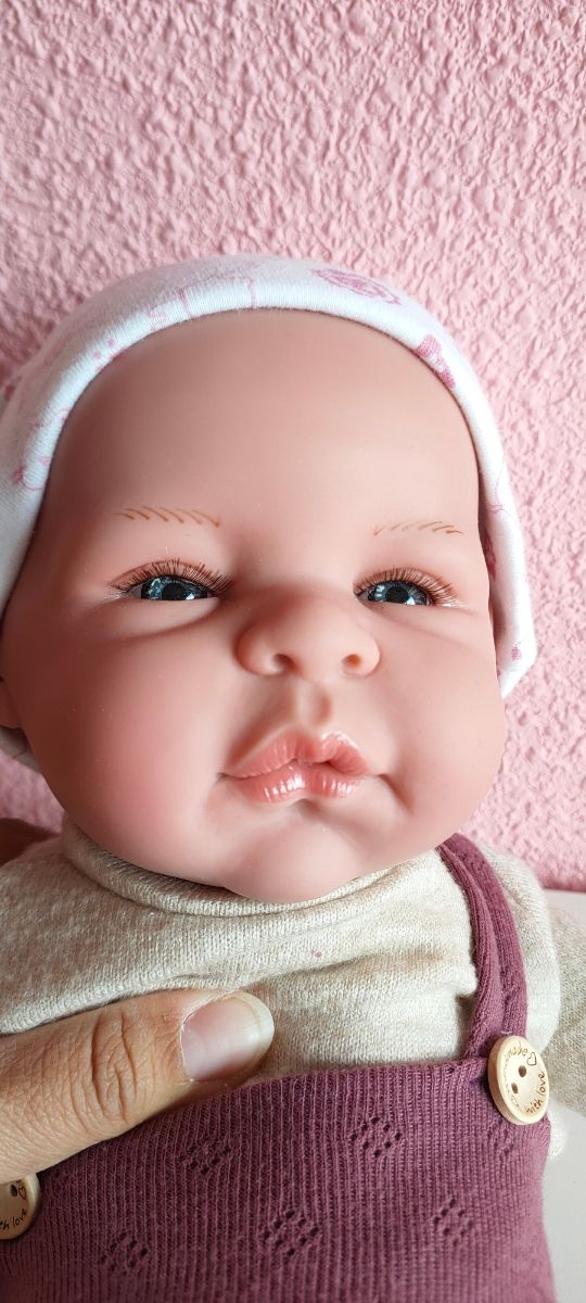Muñeca tipo reborn
