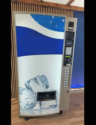 Expendedora Agua 1.5lts Bianchi 561