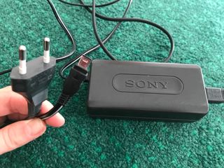 Sony DSR-PD150P Mini DV Camcorder