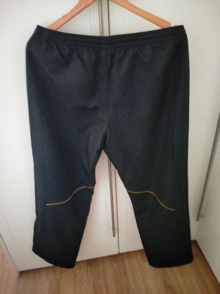 Chándal Adidas Negro y dorado hombre 