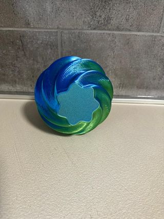 Vaso in plastica multicolor colore che cambia