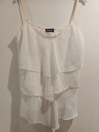 Top blanco de tirantes 