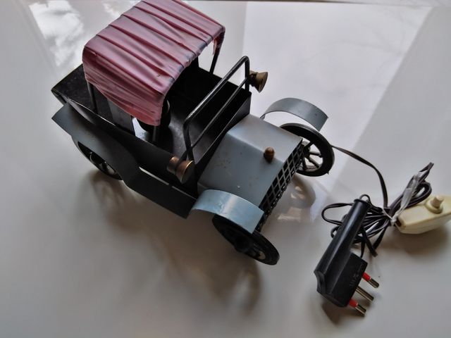 Lampada da tavolo vintage.