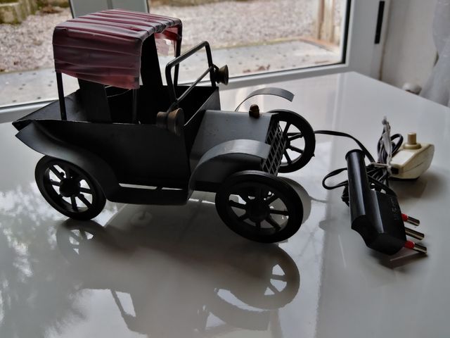 Lampada da tavolo vintage.