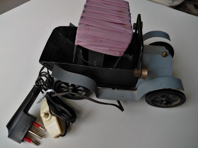 Lampada da tavolo vintage.