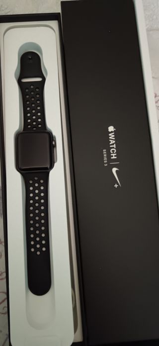 Apple watch serie 3 nike