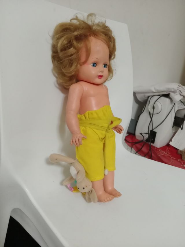 Bambola vintage marca ratti 