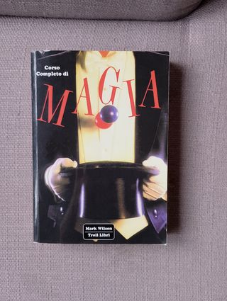 Libro corso completo di magia