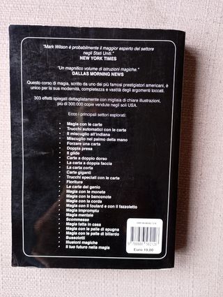 Libro corso completo di magia