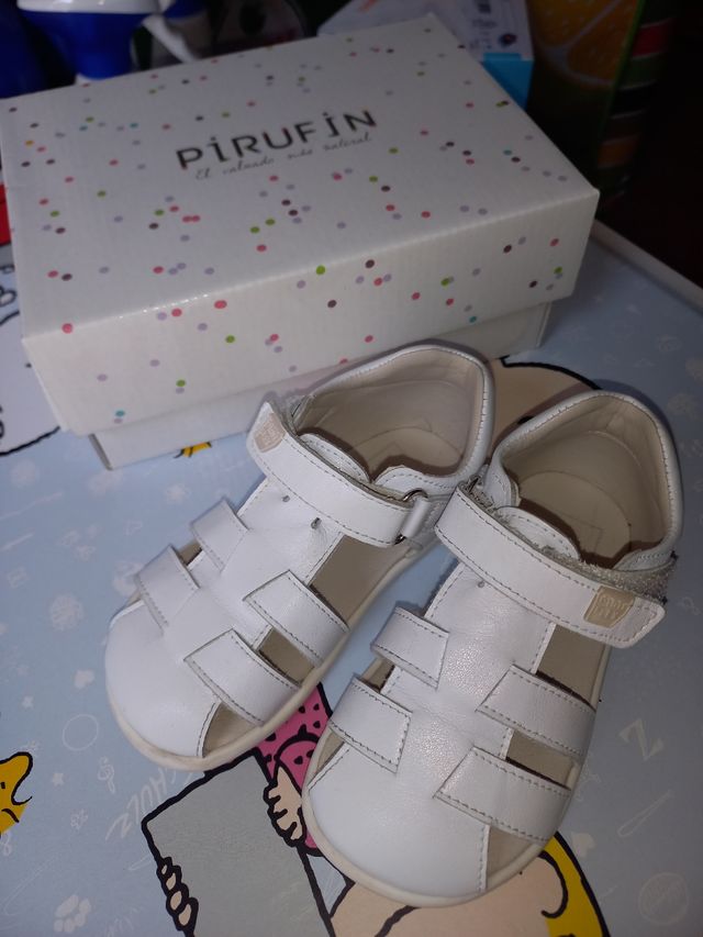 Sandalias Pirufin talla 22