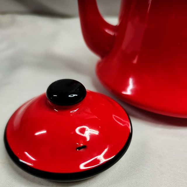 Tetera esmaltada antigua