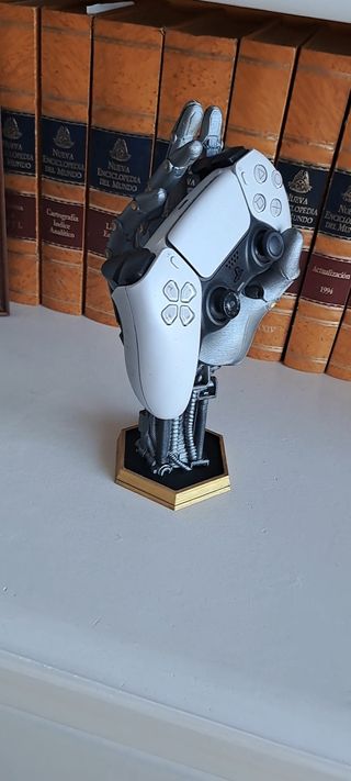 Mano soporte para Mando