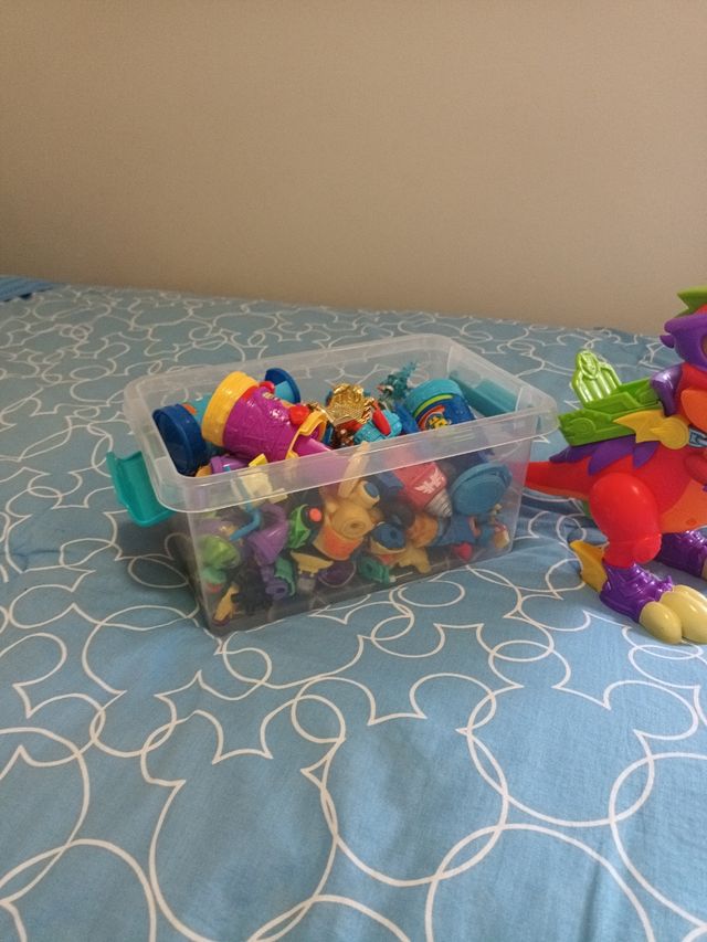 Juguetes superthingns