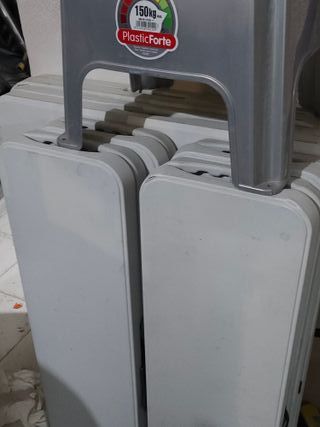 MESA Y BANCOS PLEGABLES PVC