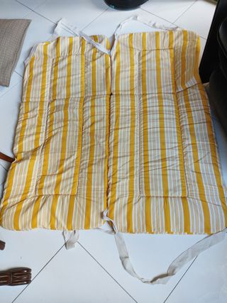 Conjunto de dos cojines acolchados