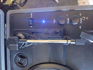 Crosley Cruiser Plus Tocadiscos Bluetooth | Carbón