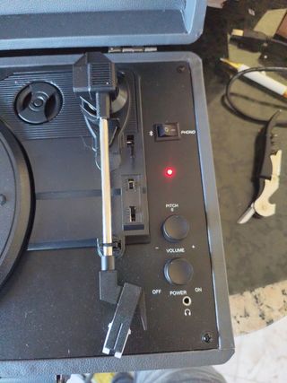 Crosley Cruiser Plus Tocadiscos Bluetooth | Carbón