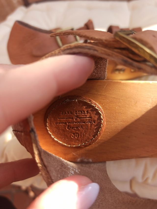 Zapatos niña núm 30 Zara