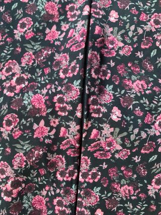 Mono de flores corto