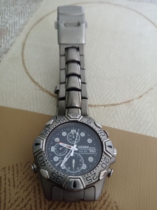 vendo reloj del 2001