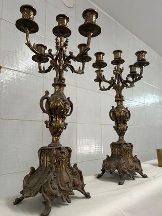 Candelabros y reloj bronce