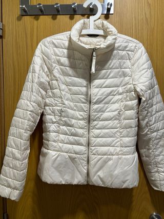 Plumífero ultraligero Massimo Dutti