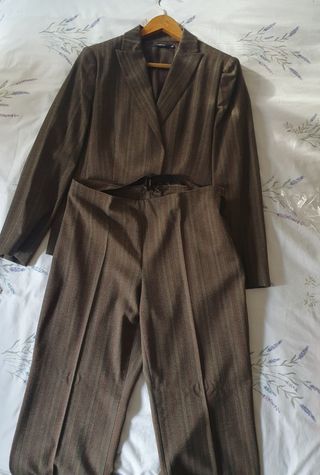 Traje mujer CORTEFIEL talla 46 Muy bonito