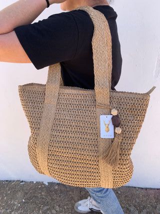 Bolso de rafia 