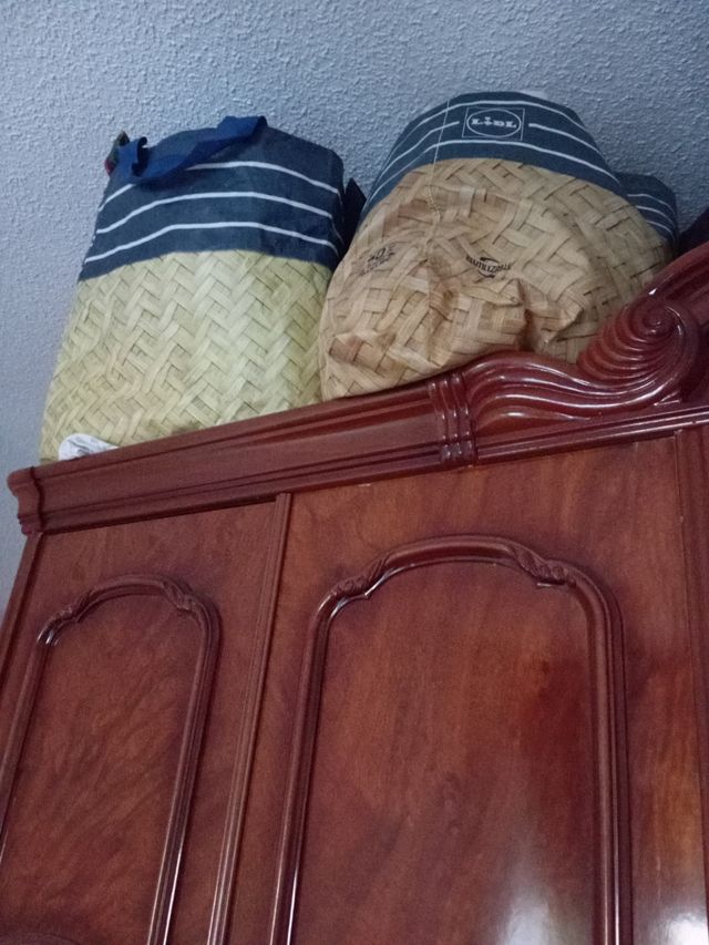 Ropa de bebe de niña