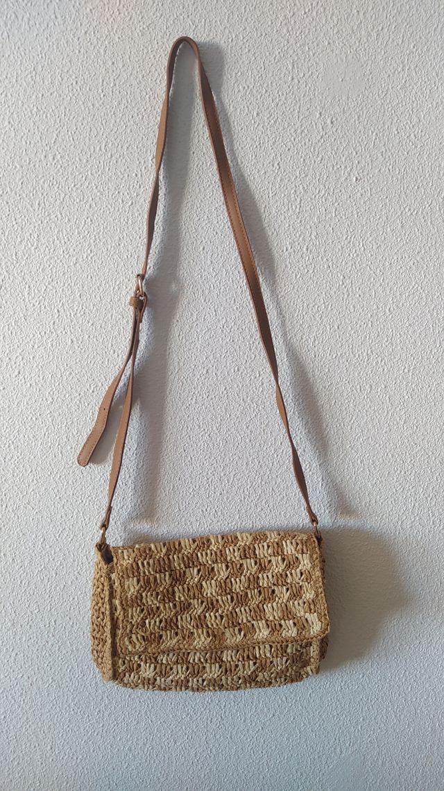 Bolso de rafia