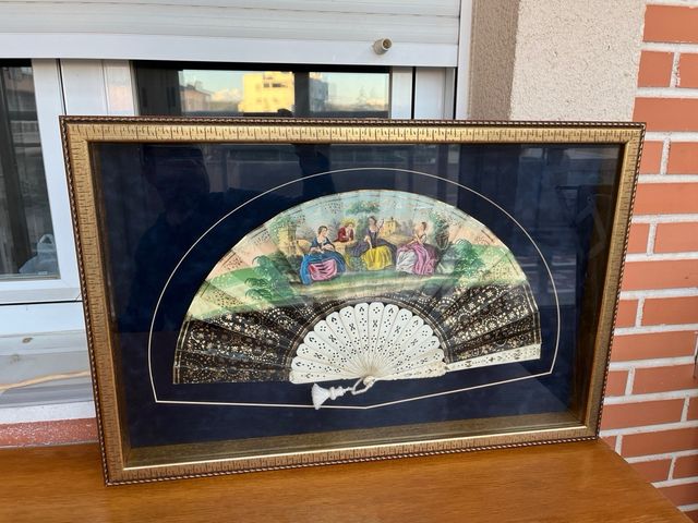 Abanico en abaniquera