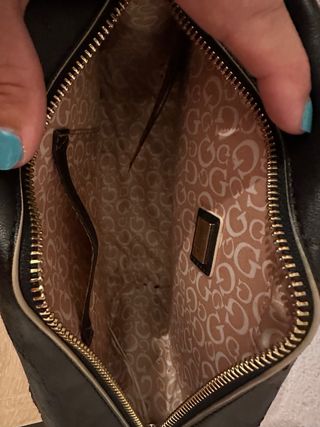 Bolso negro Guess