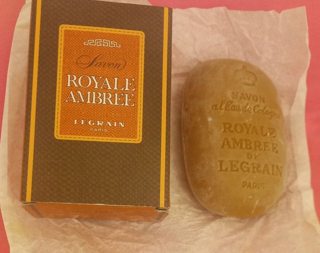 Royale Ambree jabón