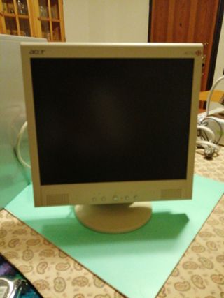 conpiuter +4tastiere+schermo