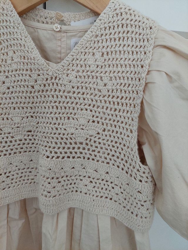Vestido beige crochet Zara Kids
