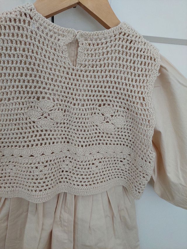 Vestido beige crochet Zara Kids
