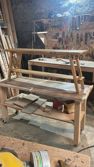 Banco de madera envejecido