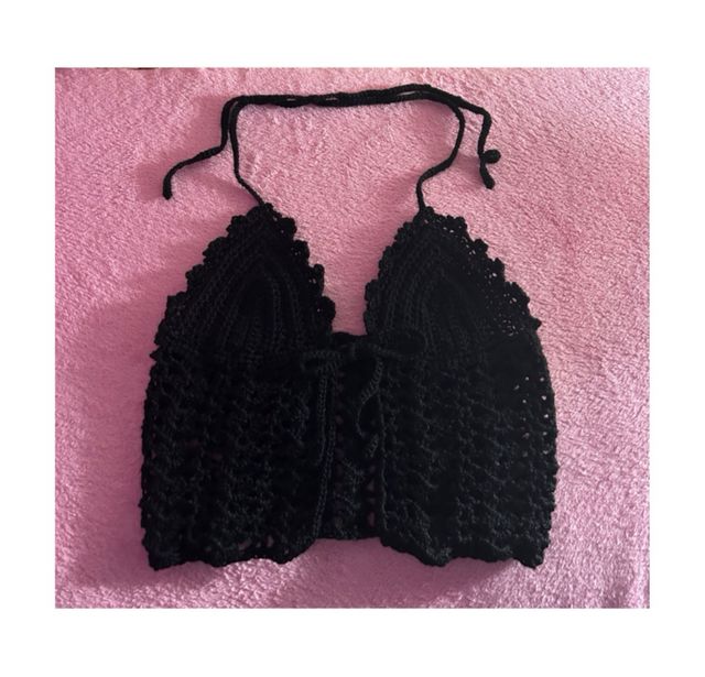 Crop Top a crochet Negro